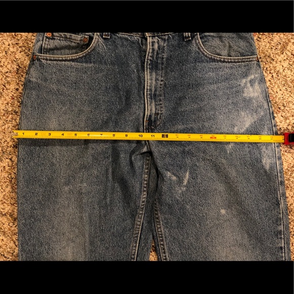 Vintage Levi Mom Jeans - Picture 7 of 9